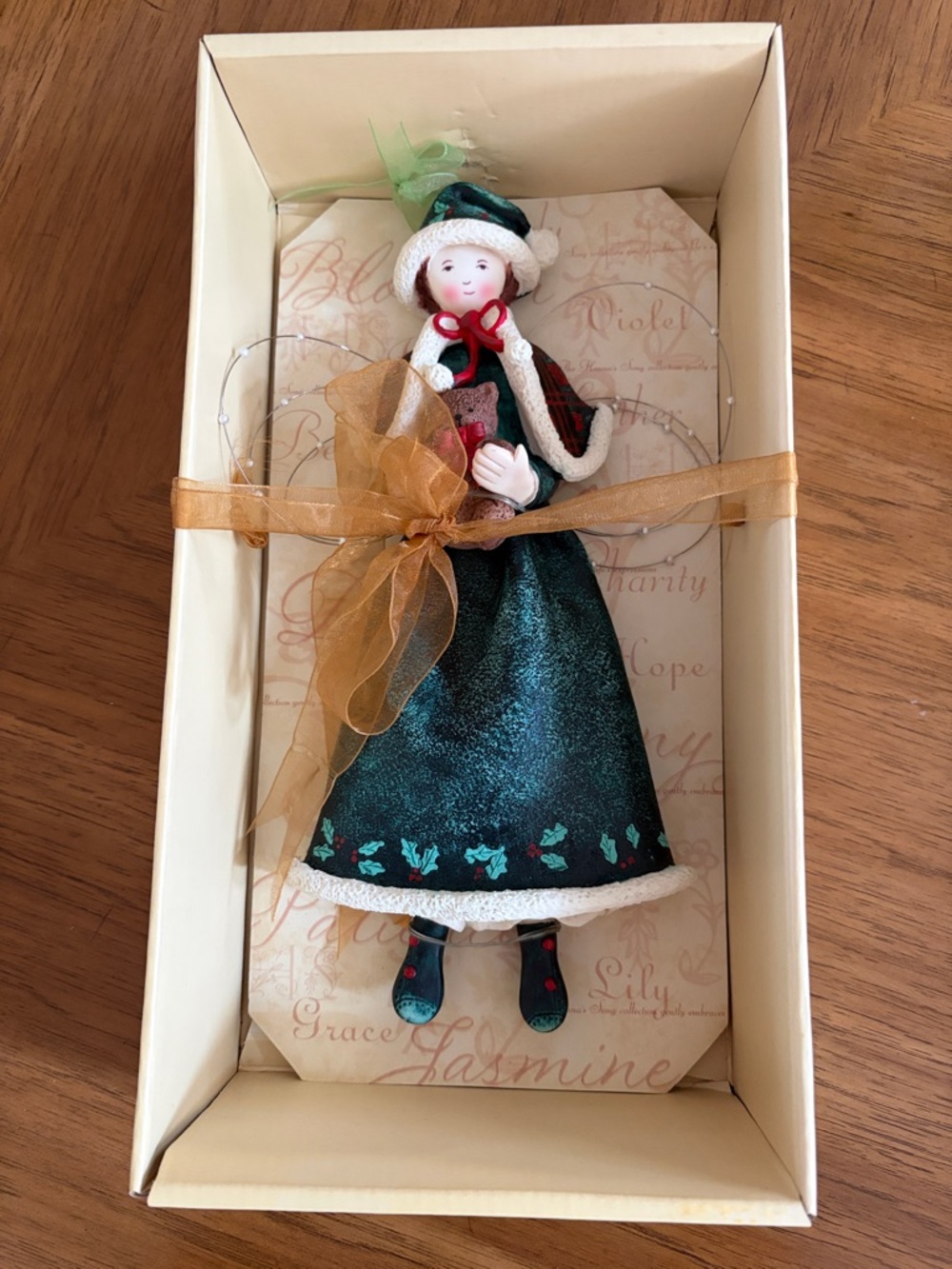 Hanna’s  Song Holiday Angel Noel Vintage